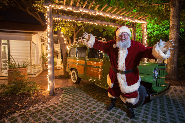 Where is Santa?! | New Braunfels, Texas