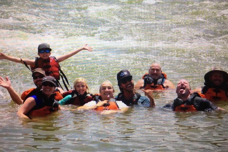 family of 9 floating in a river in Utah