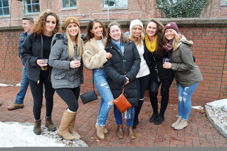 Group of 7 girls posing together