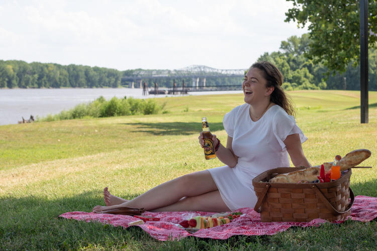 Maddie's Romantic Picnic