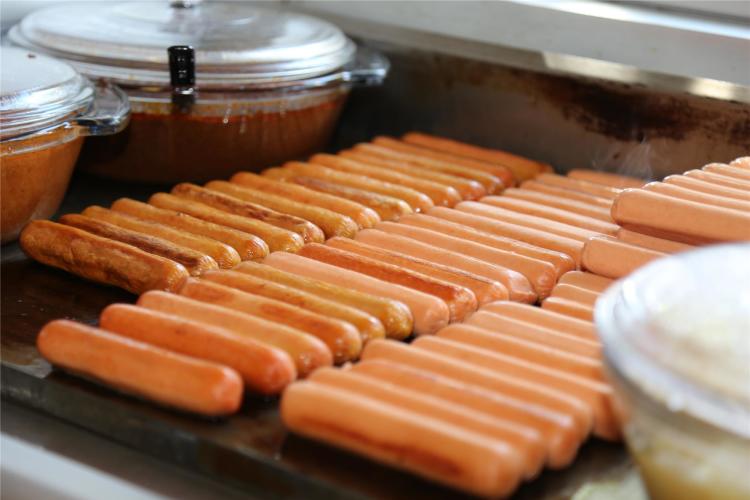 hotdogs
