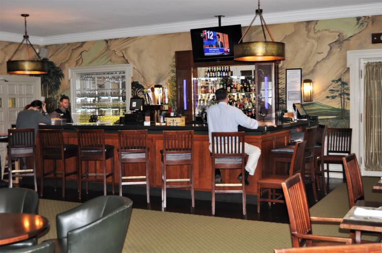 Gideon Putnam Bar