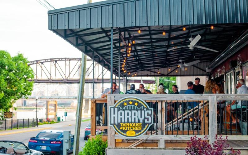Harry's Taphouse