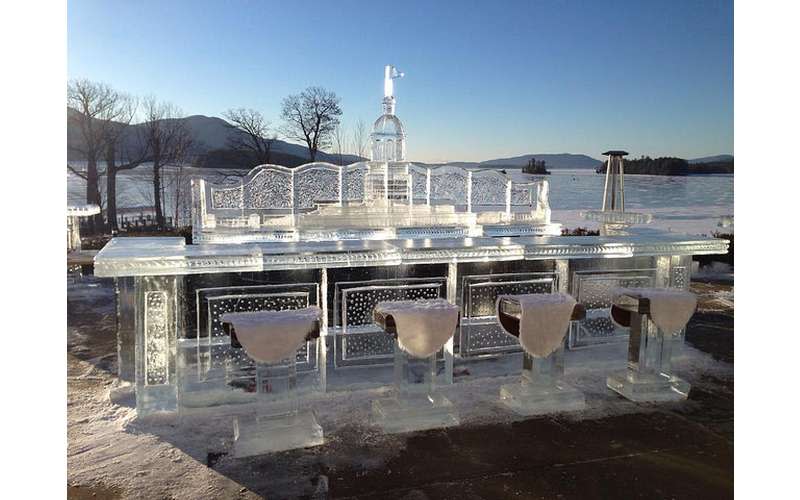 Glacier ice Bar & Lounge