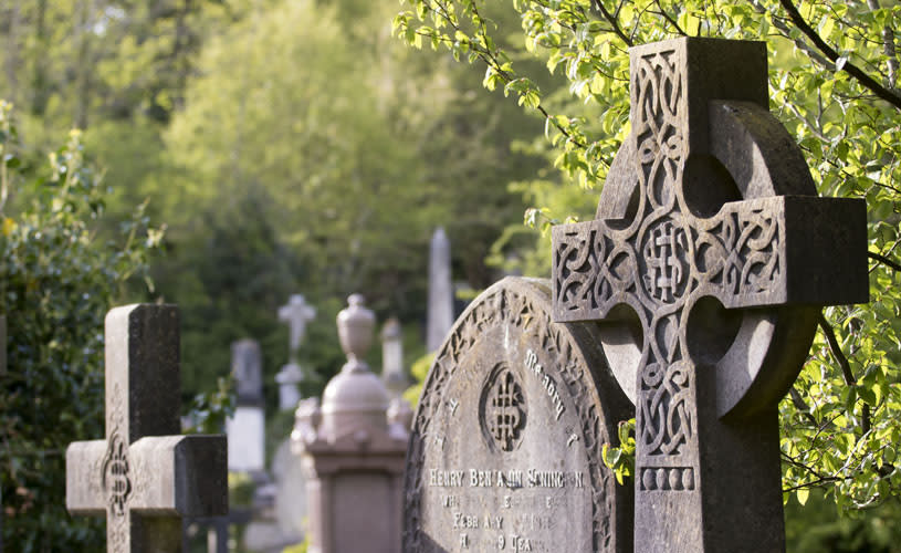 Graves at Arnos Vale Cemetery - credit Paul Box