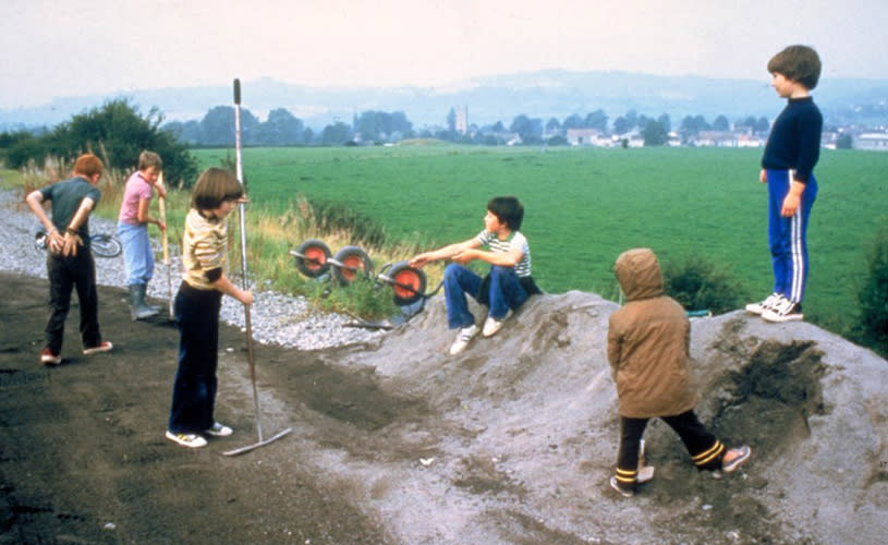 Children on the Bristol & Bath Railway Path during its construction in 1979 - credit John Grimshaw