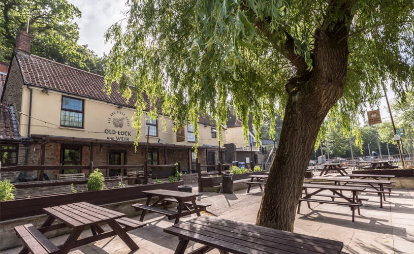 Outdoor seating at Old Lock & Weir pub, Hanham Locks - Credit Oliver Jordan