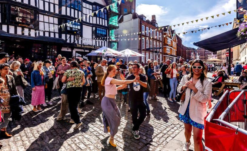 Old City Sounds 2023 on King Street in Bristol - Credit Julian Preece / Bristol City Centre BID