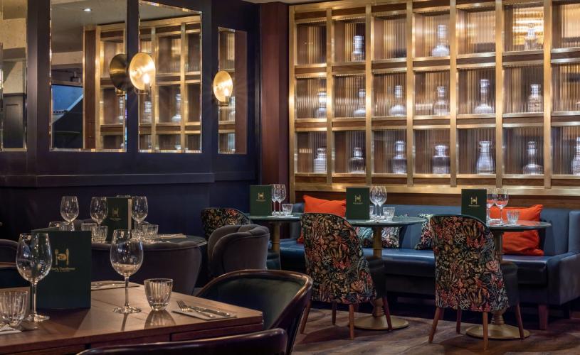 Bar at Hort's Townhouse in Bristol - credit Youngs