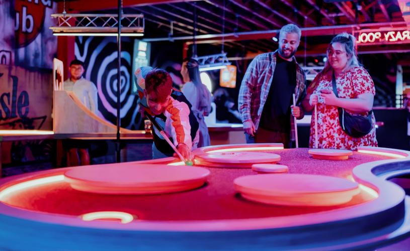 People playing crazy pool at Roxy Lanes Bristol - credit Roxy Lanes