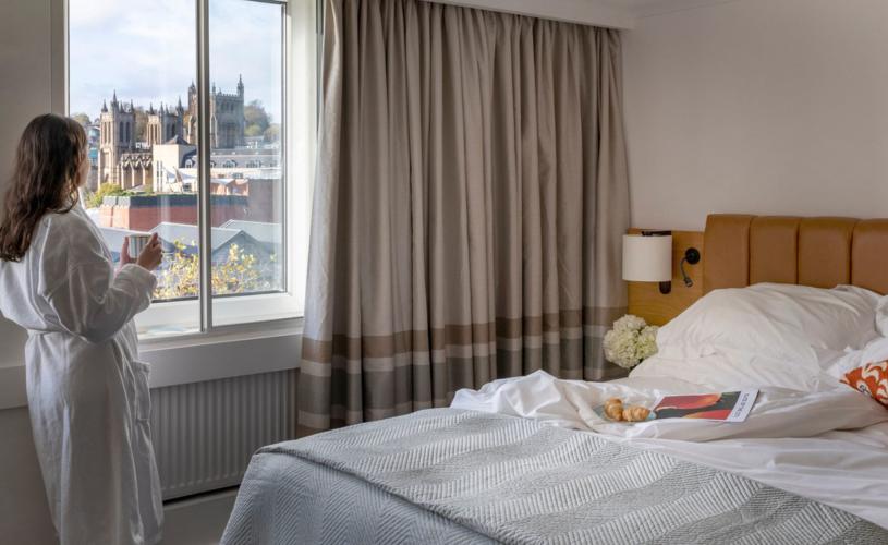 Doyle collection - The Bristol hotel Bedroom with a double bed