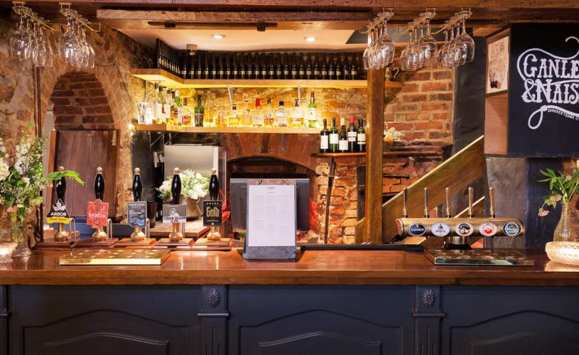 Bar at The Christmas Steps pub in Bristol - credit The Christmas Steps