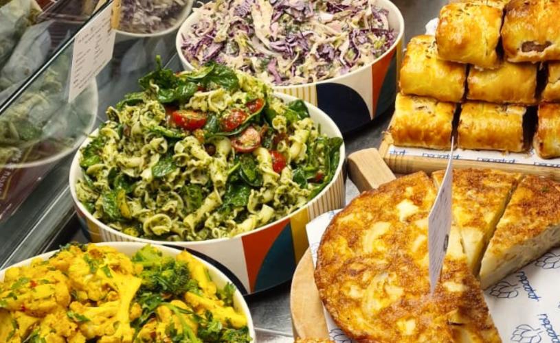 Papadeli Salad counter