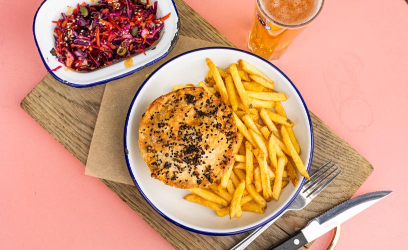 Pieminister Chana Rama Pie and chips, slaw and a beer