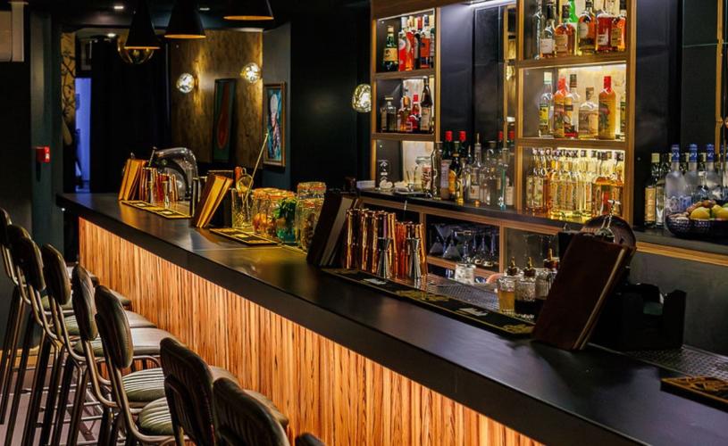 Cocktail bar at Crave in Clifton