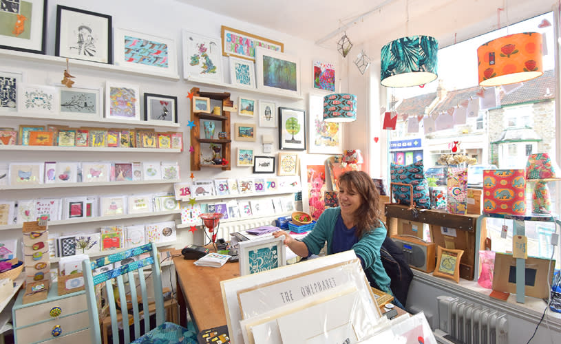 Room 212 on Gloucester Road - credit Visit West