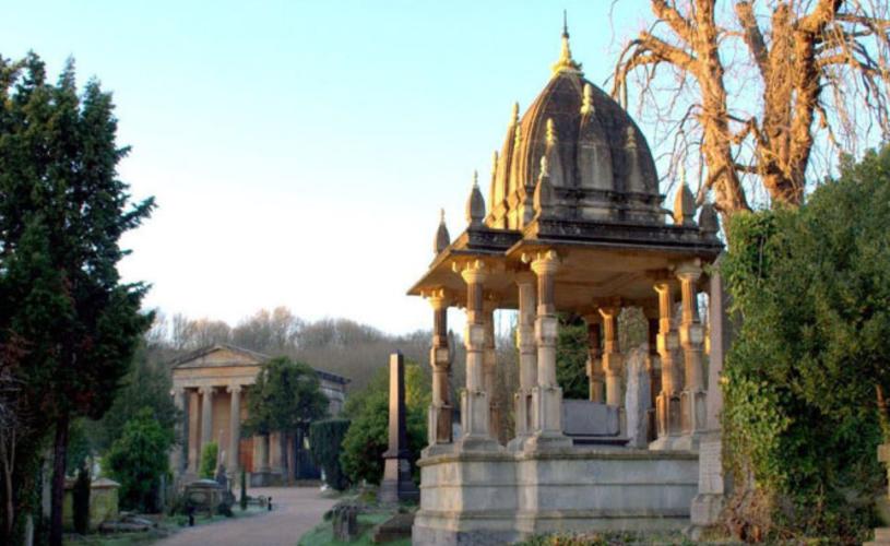 Graves at Arnos Vale Cemetery in Brislington, Bristol - credit Visit West