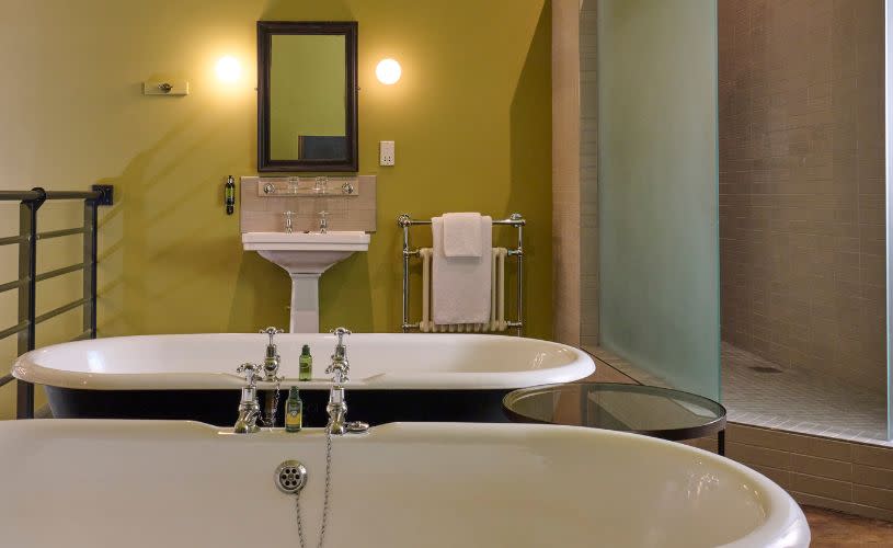Twin baths in hotel room