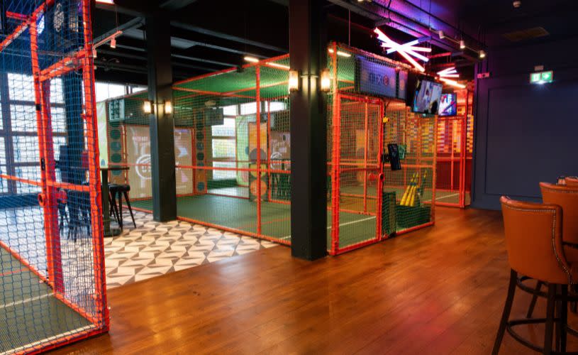 Sixes Social Cricket Batting Cages with no people