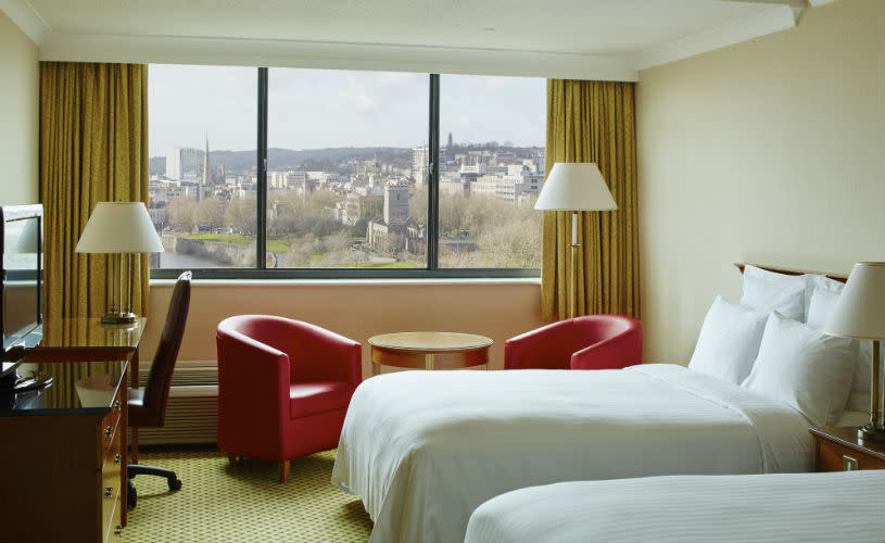 A double bedroom in the Marriott City Centre - Credit Marriott
