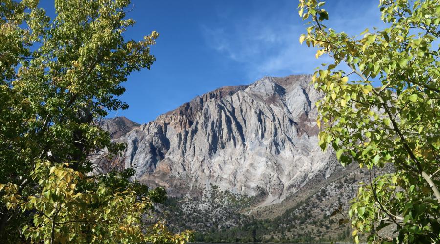 9-23-24 Convict Lake Fall _ Photo Credit Jenna Andersen - Mammoth Lakes Tourism
