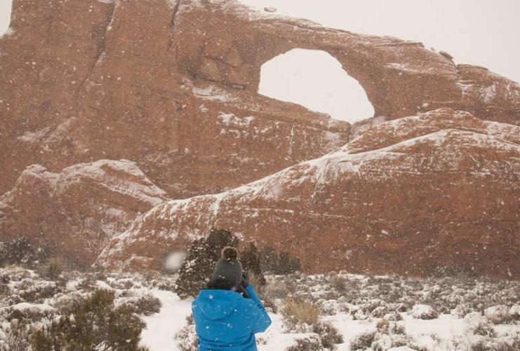 Skyline Arch in Utah National Park during the winter