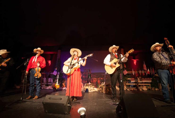 Ebenezer's Western Cowboy Show - Singers