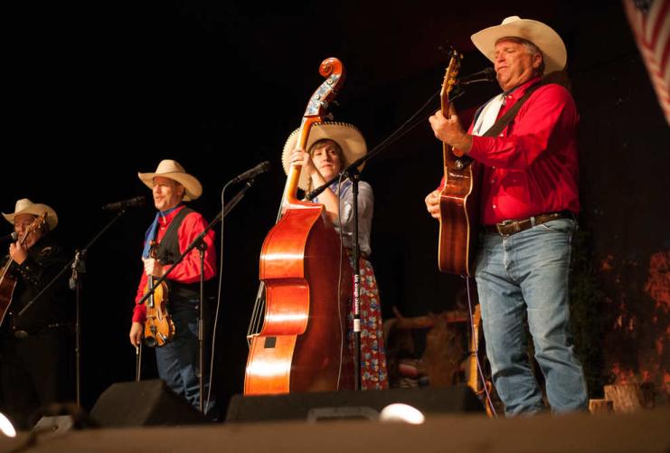 Ebenezer's Western Cowboy Show - Singers