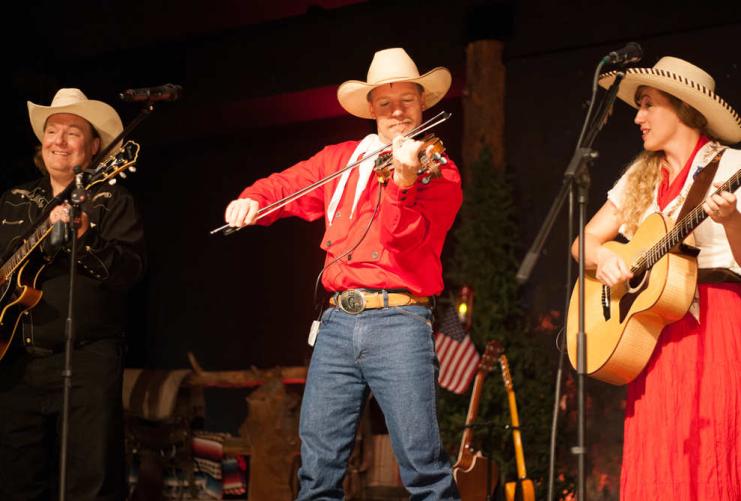 Ebenezer's Western Cowboy Show - Singers