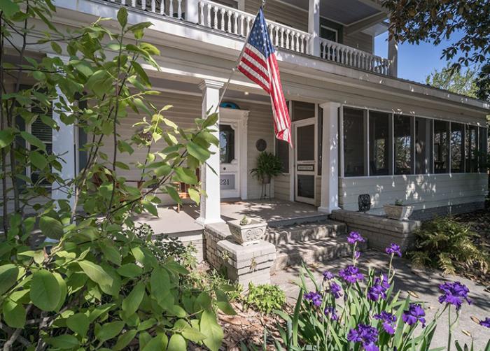 Magnolia-House-Gardens-web-crop.jpg