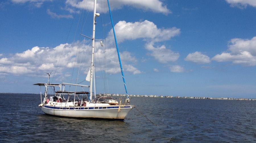 Sail Boat in Mantero
