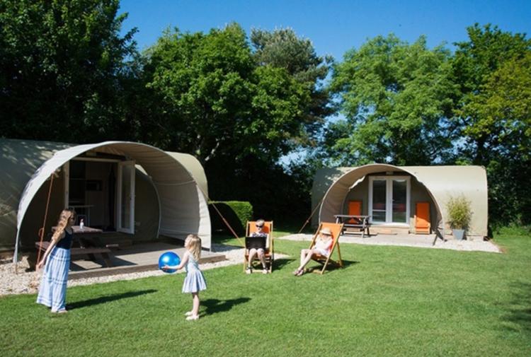 camping