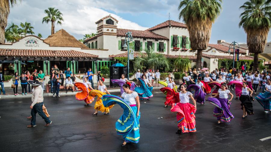 Mexican dancers in front of Las Casuelas Terraza in Palm Springs