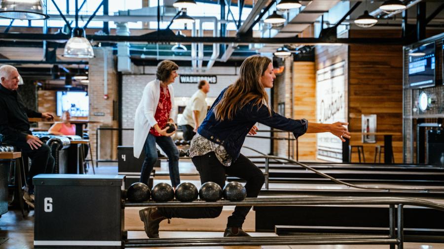 a group of people playing Fowling