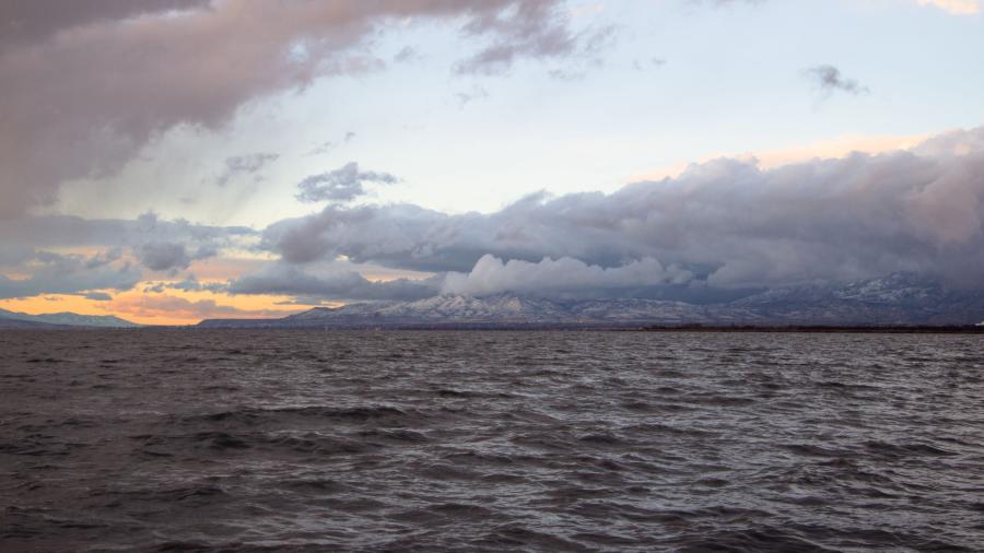 Cloudy skies over Utah Lake in the winter