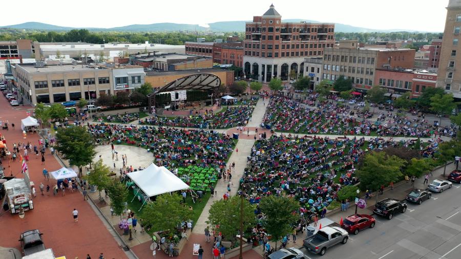 Concert on the Square