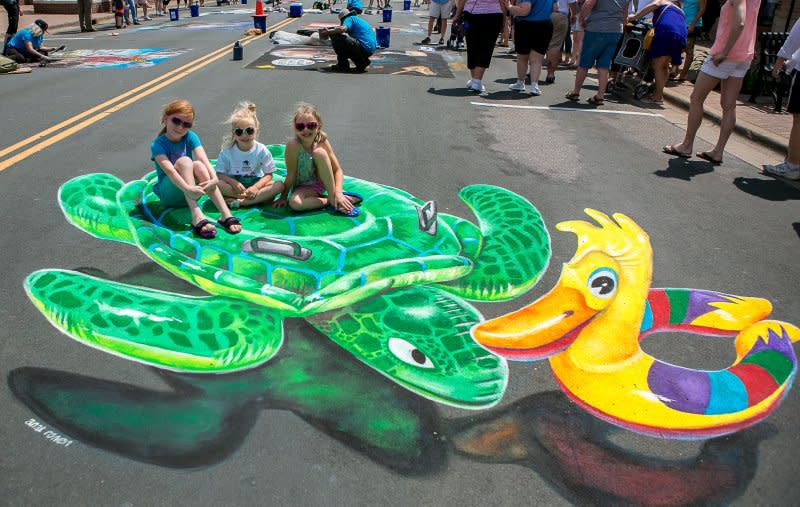 chalkfest_16_-_81_(june_12)_cropped__wysiwyg