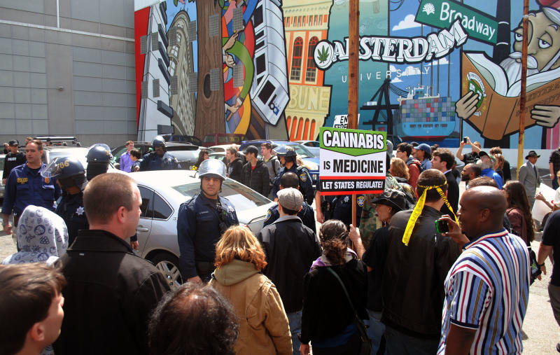 Federal agents surround Oaksterdam during the raid on April 2, 2012 Photo by Ryan Phillips