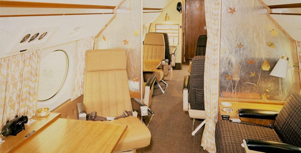 walt disney-plane-interiror