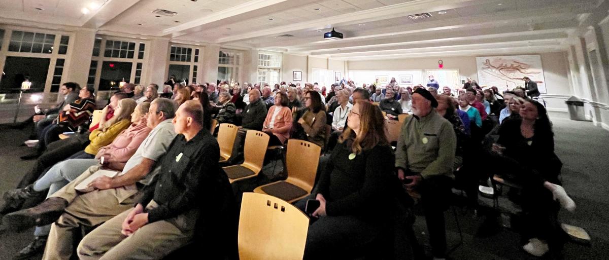 Audience members learn about filming "The Pale Blue Eye"