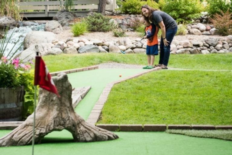 mini golf