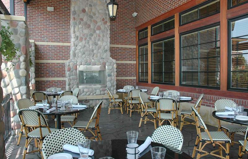 50+ Outdoor Patios in Wichita Restaurants With Outdoor Dining