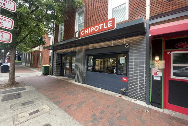 Chipotle Exterior