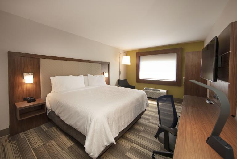 Holiday Inn Express Guest Rooms