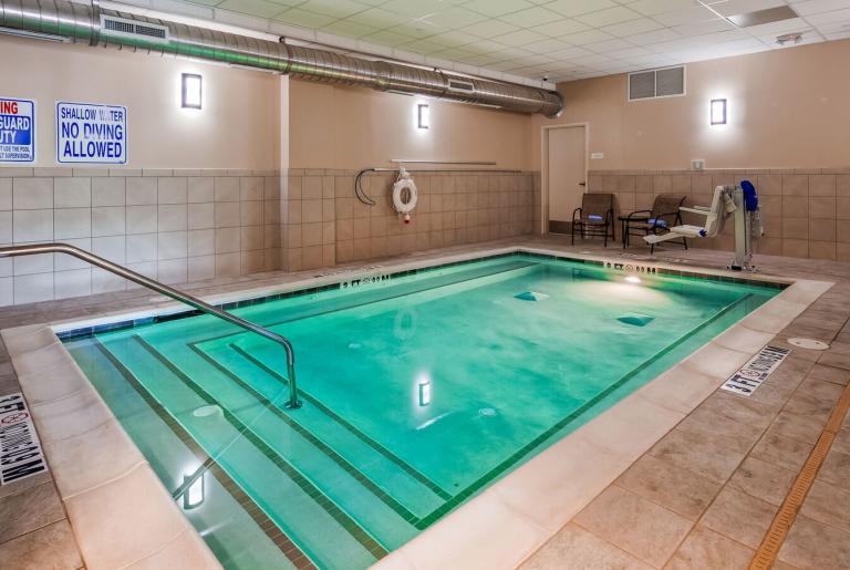Indoor Hydrotherapy Spa