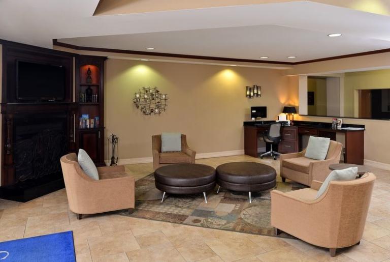 Candlewood Suites Athens Georgia Lobby and Business Center