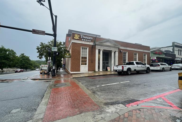 Panera Exterior