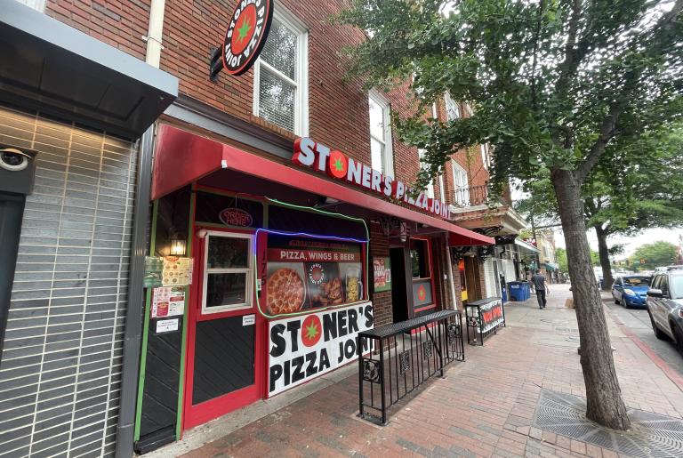 Stoner's Exterior