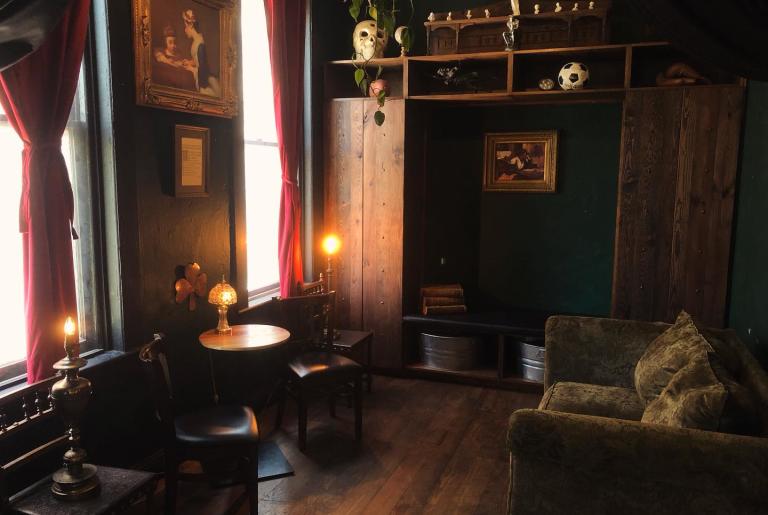 The Globe Upstairs courtesy @GlobeAthens