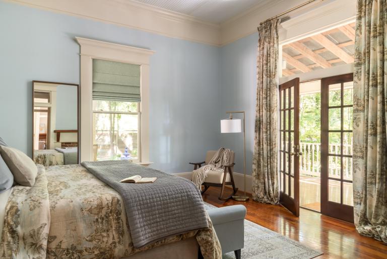 La Campagne Suite: La Havre Blue Room